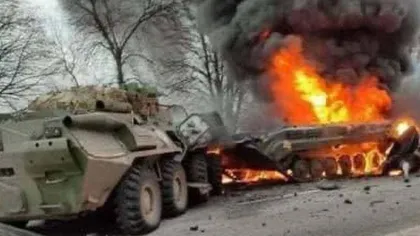 Cum au fost păcăliţi soldații ruși de ucraineni și s-au ucis între ei lângă Kiev. Şi-au distrus singuri 9 tancuri şi 4 transportoare blindate!