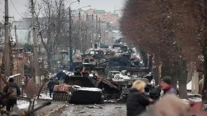 Rusia anunţă că a distrus 900 de blindate ucrainene. Ucraina spune că şi-au distrus şi propiile tancuri