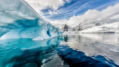 Temperaturi cu peste 40 de grade Celsius peste normalul perioadei în Antarctica. Şi la Polul Nord s-au înregistrat temperaturi neobişnuit de mari
