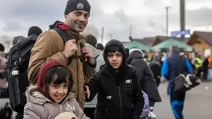 Viaţă de refugiat: afgan mutat cu familia în Ucraina să scape din mâinile talibanilor, nevoit să ia din nou calea pribegiei după declanşarea războiului ruso-ucrainean