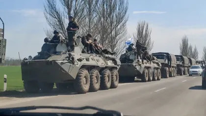 Război în Ucraina: O coloană imensă de tancuri se îndreaptă spre Donbas. Putin: 