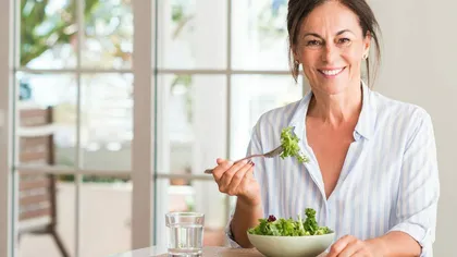 3 diete de slăbit pentru femeile la menopauză. Te ajută să scapi de grăsimea nedorită