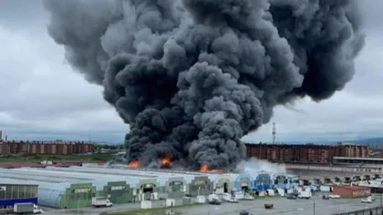 Incendiu puternic în Rusia, aerul a devenit irespirabil. Imagini apocaliptice VIDEO