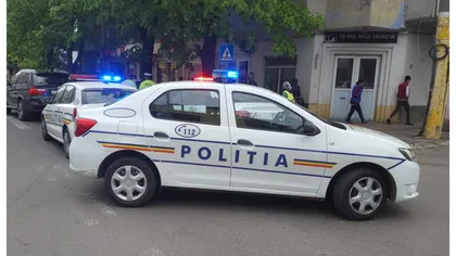 Dezastru în Brașov! Peste 50 de mașini parcate au fost distruse de un bărbat aflat sub influența alcoolului