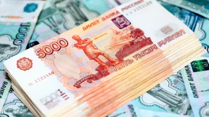 Rubla, la cel mai ridicat nivel din ultimii şapte ani în raport cu euro în ciuda războiului din Ucraina