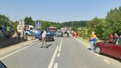 Val de accidente pe şoselele din ţară. Două femei au murit pe loc din cauza neatenţiei unui şofer