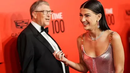 Cum arată fiica cea mică a lui Bill Gates. Phoebe are 19 ani şi a atras toate privirile pe covorul roşu de la Gala Time 100