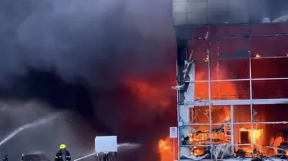 Atac devastator al Rusiei. Un mall foarte aglomerat din Ucraina a fost lovit de o rachetă, sunt mulţi morţi şi răniţi