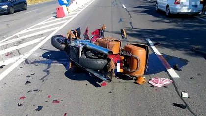 Un nou accident mortal! Motociclist a MURIT pe loc după impactul cu un autoturism