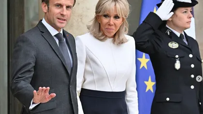 FOTO. Brigitte Macron a făcut parada modei la Summitul NATO. Prima Doamnă a Franței a surclasat-o pe Carmen Ioahnnis