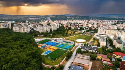 Baza sportivă ”La Terenuri” a fost inaugurată la Cluj-Napoca. Investiţia a fost de peste 6 milioane de euro
