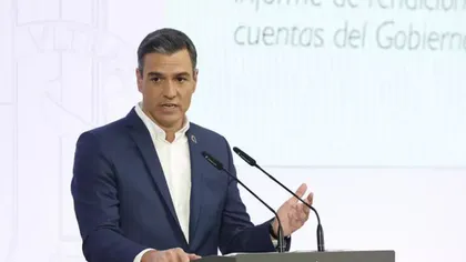 Nu e glumă! Premierul Spaniei a cerut cetățenilor să poarte mai puține haine, pentru a nu mai utiliza aerul condiționat: „De asta nu port cravată!