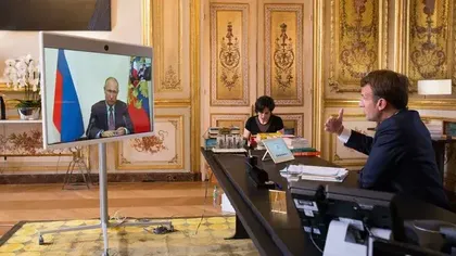 Izbucnire violentă a lui Emmanuel Macron, în discuţiile cu Putin. Preşedintele Rusiei i-a închis brusc telefonul: 