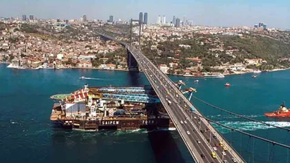 Turcia creşte de cinci ori taxele pentru strâmtorile Bosfor şi Dardanele şi ameninţă cu vize pentru statele Schengen