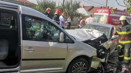 Accident violent în Iași. Sunt opt victime, printre care doi copii