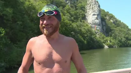 Înotătorul Avram Iancu a fost în pericol de înec! Medicii au oprit traversarea unui lac din Ungaria, unde sportivul încerca să bată un nou record