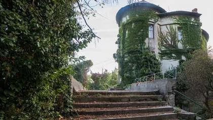 Castelul Dărăscu-Enigărescu din Viforâta, scos la vânzare. Costă cât un apartament