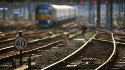 CFR anunţă întârzieri de până la 120 de minute, pentru trei trenuri de călători, din cauza unei defecţiuni la linia de contact
