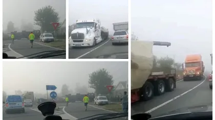 Transport de tancuri pentru Ucraina blocat câteva ore în România. Un trailer a ieşit de pe drum