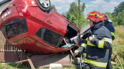 Accident grav în Giurgiu, maşina condusă de un tânăr de 18 ani s-a răsturnat