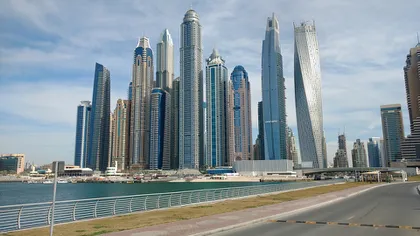 Joburi de vis în Dubai. Angajatorii oferă cazare, salariu scutit de taxe și utilități gratuite