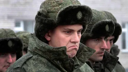 Epuizaţi şi prost plătiţi, militarii ruşi din Ucraina suferă din cauza faptului că Rusia nu recunoaşte că este în război