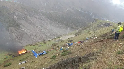 Elicopter cu pelerini, prăbuşit în munţi. Toţi cei şapte oameni de la bord au murit