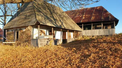 Imagini dureroase din România părăsită! Cum arată o casă din Munții Apuseni în care nimeni nu mai locuiește de zeci de ani! Fotografiile s-au viralizat pe Facebook