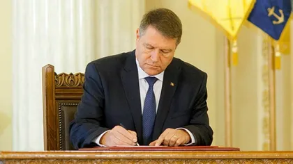 Klaus Iohannis a semnat decretul. Documentul de eliberarea din funcţie merge direct la Monitorul Oficial