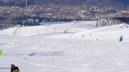 Stațiunea unde se deschide sezonul de schi, pe 1 Decembrie. Zăpada depășește 30 de centimetri