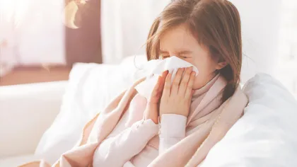 Semne și simptome ale infecțiilor respiratorii. Diferențe între gripă și COVID-19. Ghidul a fost publicat de Ministerul Sănătății