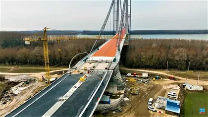 FOTO: Haos pe șantierul de la Podul Brăilei, construit peste Dunăre: „Constructorul ne dezamăgește în continuare și nu-și revine din amorțeală