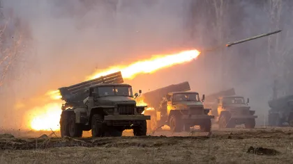 Rusia îşi continuă demonstraţiile de forţă. Armata lui Putin lansează 40 de rachete simultan într-un video de propagandă