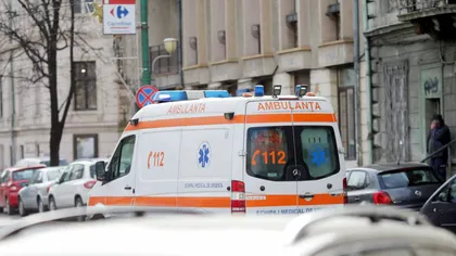 O fetiţă de 2 ani a căzut de la etajul 2 al unui bloc din Timişoara în timp ce mama ei se afla la baie