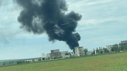A fost emis Ro-Alert. Incendiu puternic pe platforma Săvineşti VIDEO