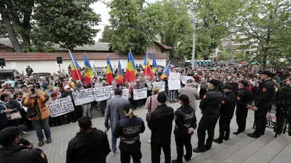 Curtea Constituțională de la Chișinău ia în calcul scoaterea în afara legii a Partidului ȘOR. Susținătorii protestează în fața instituției: ”Vrem cu Rusia!”