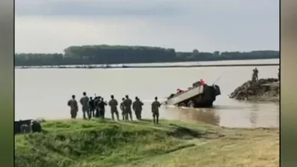 Cascadorii râsului în Armata Română (MApN): o blindată NATO a fost scăpată pe fundul Dunării
