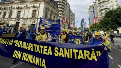 Angajaţii din sistemul sanitar cer salarii majorate cu 25%. Protest la Ministerul Finanţelor şi Camera Deputaţilor