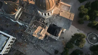 Catedrala din Odesa, distrusă de rachete ruseşti. Fusese sfinţită de Patriarhul Kirill, şeful Bisericii Ortodoxe Ruse