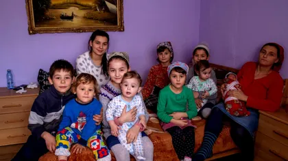 Femeia cu cei mai mulți copii din România. La doar 44 de ani are 10 fete și 10 băieți și nu are de gând să se oprească