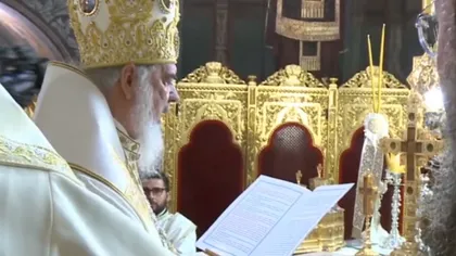 VIDEO: Imagini fără precedent. Patriarhul Daniel a izbucnit în plâns, în timpul marii slujbe