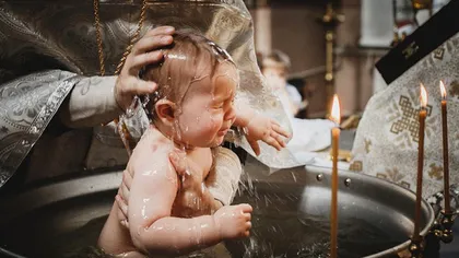 Ce i-a cerut Biserica Ortodoxă Română unui medic de familie pentru botezarea unui copil. 