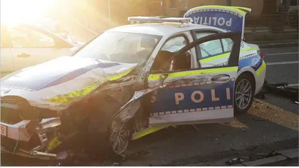 Trei maşini BMW ale Poliţiei, implicate în accidente rutiere. Unul dintre evenimente s-a soldat cu un mort