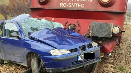 Accident cumplit în Bistrița-Năsăud. O mașină a fost lovită în plin de tren. Șoferul, un bărbat în vârstă de 65 de ani, a murit