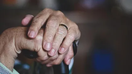O pensionară s-a răzbunat pe soțul ei chiar înaintea nunții de aur. Ce i-a făcut femeia după 50 de ani de căsnicie