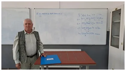 Domnul Trandafir de Sebeș! Povestea impresionantă a unui profesor de fizică care la cei 78 de ani ai săi continuă să le transmită elevilor pasiunea pentru științele exacte