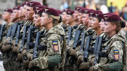 Ministerul Apărării din Ucraina anunţă că 40.000 de femei sunt înrolate în armată, din care 5.000 sunt implicate direct în luptă