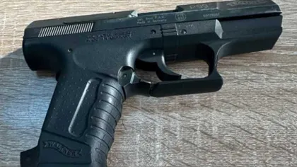 Pistolul furat din casa ofițerului SRI a fost găsit în lacul Pantelimon. Oamenii legii căutau arma de la începutul anului