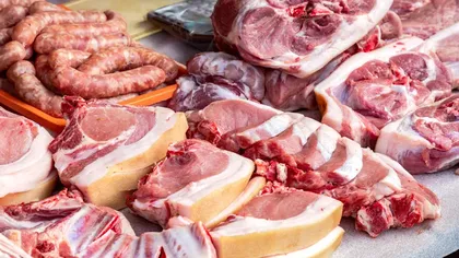 România nu stă bine la capitolul carne de porc! Numai anul trecut s-au cheltuit 950 de milioane de euro pentru importuri
