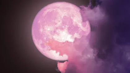 Luna Plină roz în Scorpion 2024. Cum să folosești puternica ENERGIE ca să te conectezi la ghizii spirituali